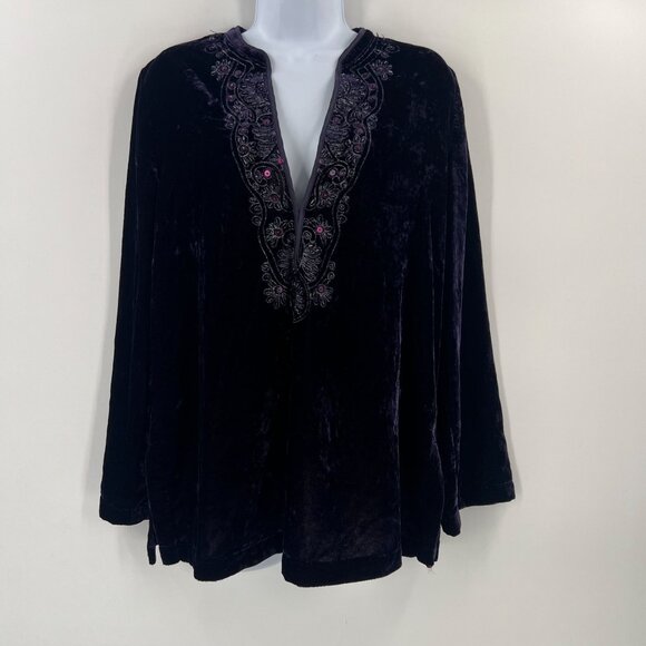 Chico's Sz 1 (M/8) Purple Velvet Top Embellished V-Neck Long Sleeve Evening - Picture 1 of 11